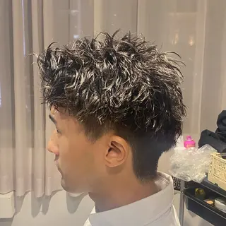 ショート パーマ メンズ 江﨑 翔のヘアスタイル