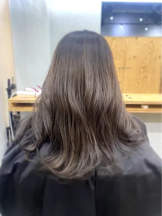 ロング 艶髪/縮毛矯正 🫧辻野海羽のヘアスタイル