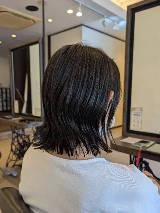 ミディアム 吉田 彩のヘアスタイル