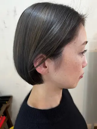 ショート カラー 松田 真のヘアスタイル