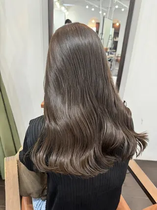 セミロング 難波 茜のヘアスタイル