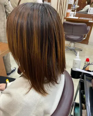 ショート カラー justbeauty CiNQのヘアスタイル