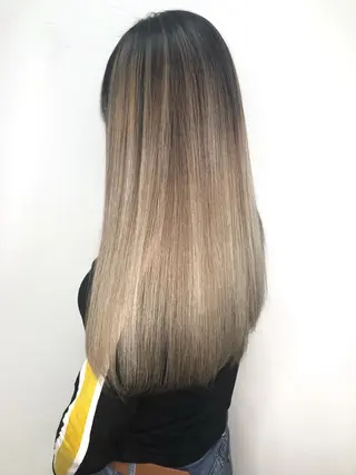 ロング カラー 服部 樹季のヘアスタイル