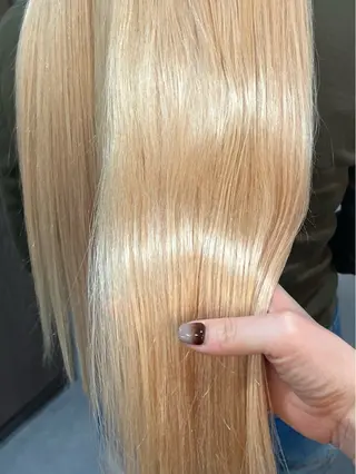 ロング カラー ルプラボウ 尾関　唯那のヘアスタイル