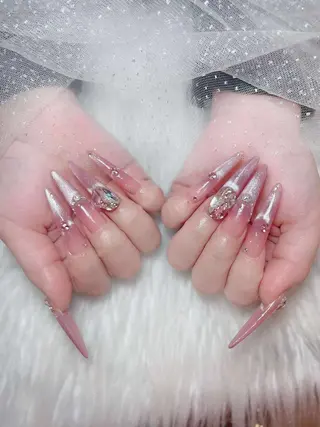 ネイル Queen Nail Salon所属・Queen Nail Salonのネイルデザイン