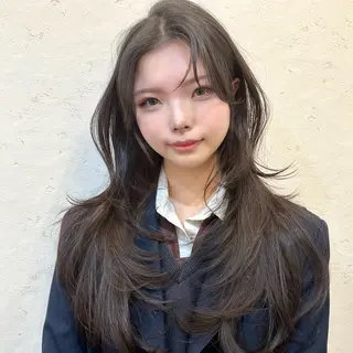 ロング 🌹ハッシュカット、 レイヤー韓国ヘア🌹のヘアスタイル