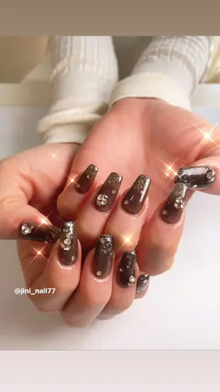 ネイル JINI NAIL所属・ジニ ネイルのネイルデザイン