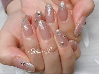 ネイル 芦辺 香奈のネイルデザイン