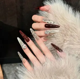 ネイル Chiara 長さだしのネイルデザイン