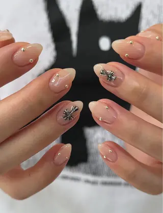 ネイル fleur所属・Nail.by MEIのネイルデザイン