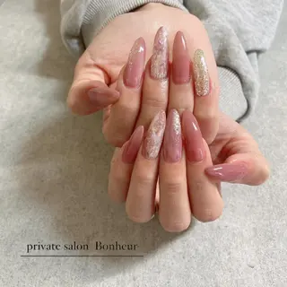 ネイル BONHEUR Annaのネイルデザイン