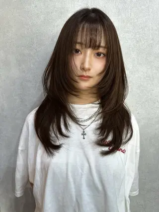 ロング カラー AIRI layer cut hairのヘアスタイル