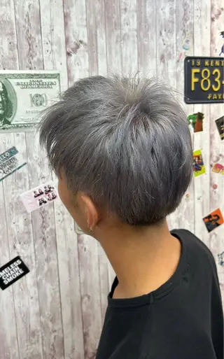 カラー メンズ 成安 雪菜のヘアスタイル