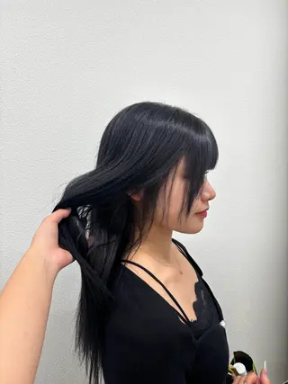 ロング HINAKO🩵 寒色カラー🪽のヘアスタイル