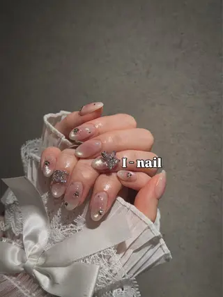 ネイル I-nailロング /ワンホン/キラキラのネイルデザイン