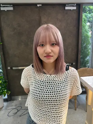 ミディアム ボブ/ハイトーン🪽 堀内志茉🍀のヘアスタイル