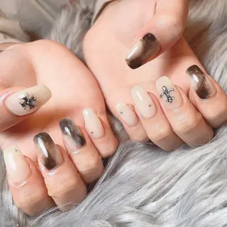 ネイル White lily所属・牧田 雅世のネイルデザイン