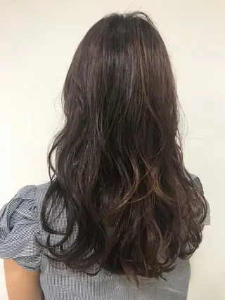 ロング カラー いけだ　ひかり ハイライトくびれヘアのヘアスタイル