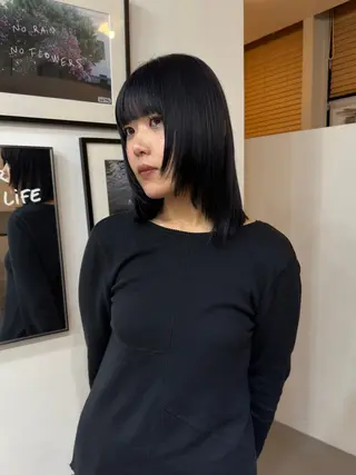 ショート VISION   aoyama所属・かがやしづ ⭐️ハイトーンのヘアスタイル