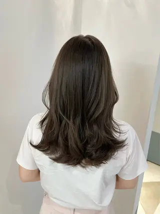 セミロング L'EANE THE TOKYO所属・美顔形成カット｜青山 髪質改善｜三浦秀太郎のヘアスタイル