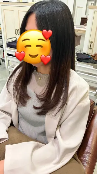 セミロング adorableはなみずき店所属・唯一無二の曲がる 縮毛矯正 小林のヘアスタイル