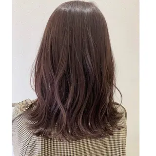 セミロング 六本松航空所属・金原 愛珠のヘアスタイル