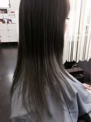 ロング カラー 阿久津 泰幸のヘアスタイル