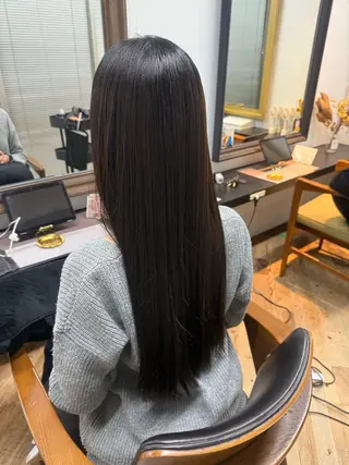 ロング 栗原 莉玖のヘアスタイル