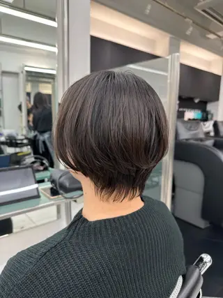 ショート 高橋 沙央のヘアスタイル