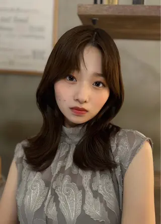 セミロング [似合う小顔カット] 🪽MUNi恵比寿のヘアスタイル