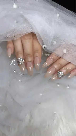 ネイル 𝑬𝑹𝑰𝑲𝑨 𓂃🎀𓈒𓏸のネイルデザイン