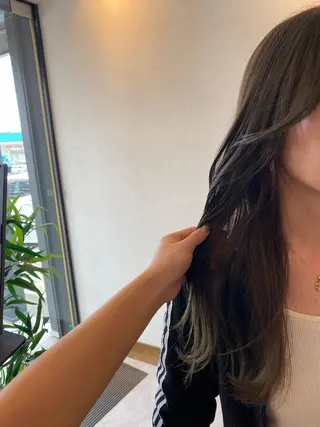 セミロング 希優🌺ソムリエ /ブリーチ/カットのヘアスタイル