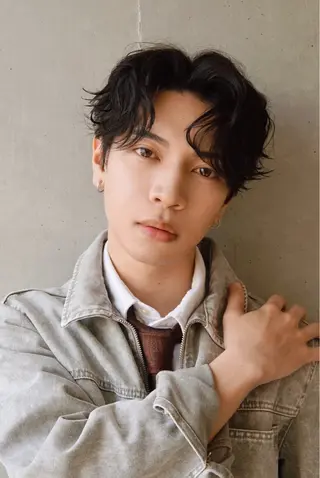 ショート パーマ メンズ RIKI/ 曲がる縮毛矯正のヘアスタイル