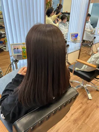 セミロング カラー aivee所属・吉祥寺/グロスカラー haruna☀️のヘアスタイル