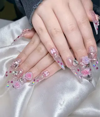 ネイル コウ ヨウのネイルデザイン