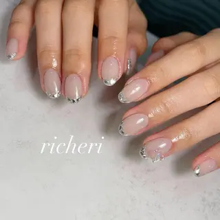 ミディアム ネイル richeri beautyのネイルデザイン