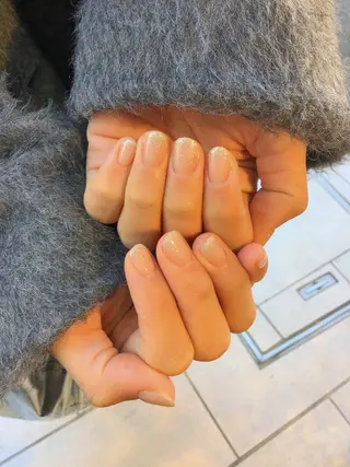 ネイル Nest 岩崎のネイルデザイン