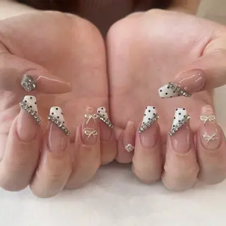 ネイル 💎🐰 saki. m 🐰💎のネイルデザイン