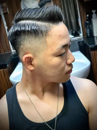 ショート メンズ プレミアムバーバー新宿店所属・⚡️メンズ特化⚡️ 倉林 隼大のヘアスタイル