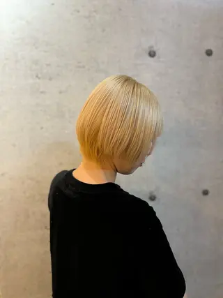 ショート カラー rina 🤍のヘアスタイル