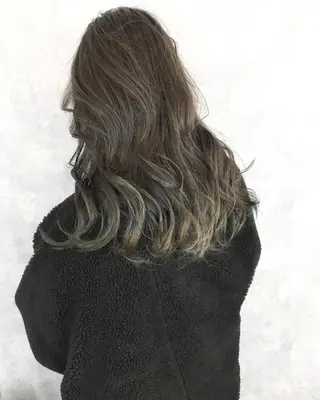 セミロング カラー レイヤーカット BLend 渋谷のヘアスタイル