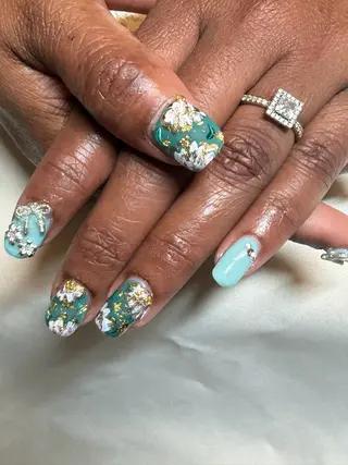 ネイル 近藤 麻子のヘアスタイル