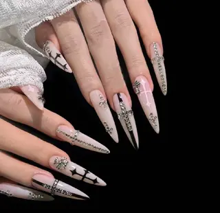 ネイル Oomiya 服部のネイルデザイン