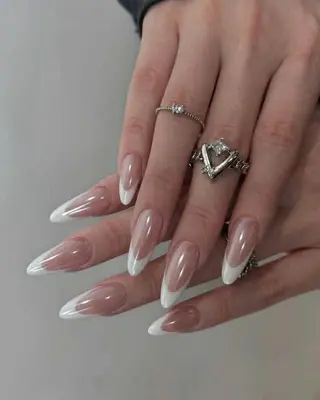 ネイル ZEN Beauty nail spa massage所属・ゆり ちゃんのネイルデザイン