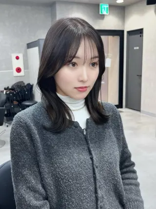 ミディアム カラー 透明感/レイヤー 🇰🇷tomonaのヘアスタイル