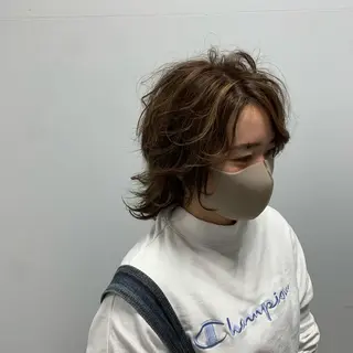ミディアム カラー 似合わせスタイル 岡田勇哉のヘアスタイル
