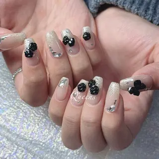 ネイル Queens 榊 まおのネイルデザイン