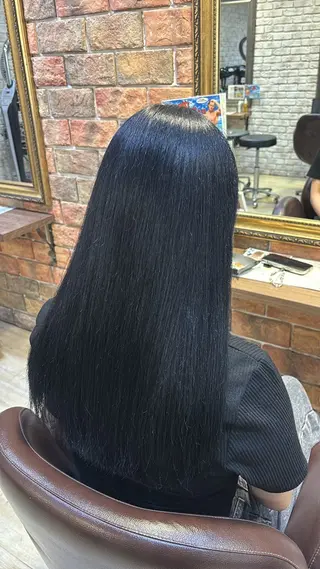 カラー レイヤー✂︎ぷつボブ 艶カラー🤍noaのヘアスタイル