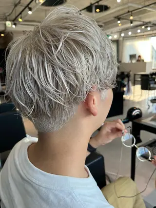 ショート カラー メンズ 吉田 航のヘアスタイル