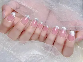 ネイル Queenie 🦋のネイルデザイン